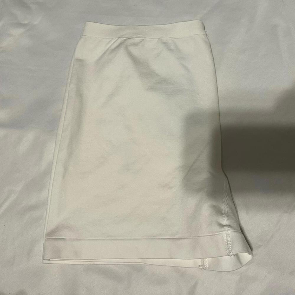 Nike Standard Seamless Shorts - Picture 3 of 6